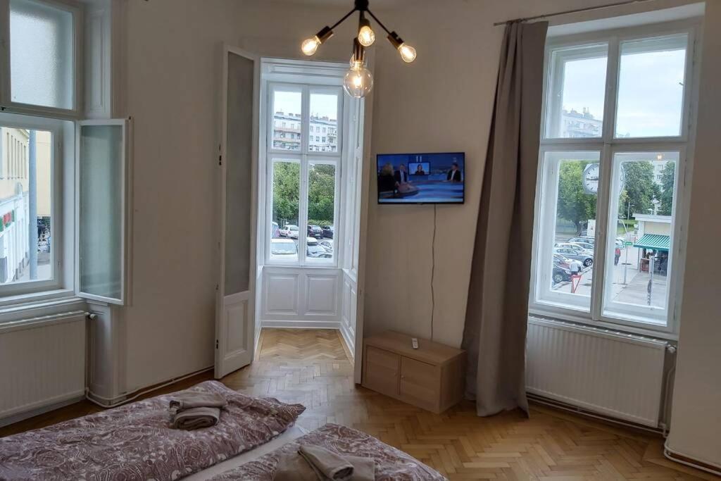 Lovely New 2 Bedroom Near Hannovamarkt ウィーン エクステリア 写真
